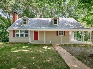 710 Valencia Ave, Saint Louis, MO 63138
