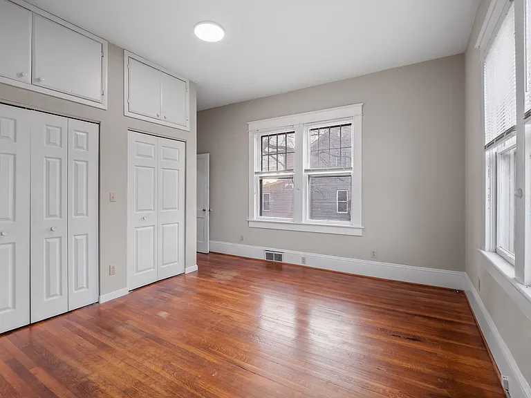 115 Diamond — Photo 11