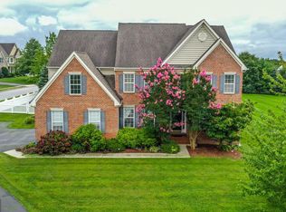 101 Cyprus Ln, Coatesville, PA 19320