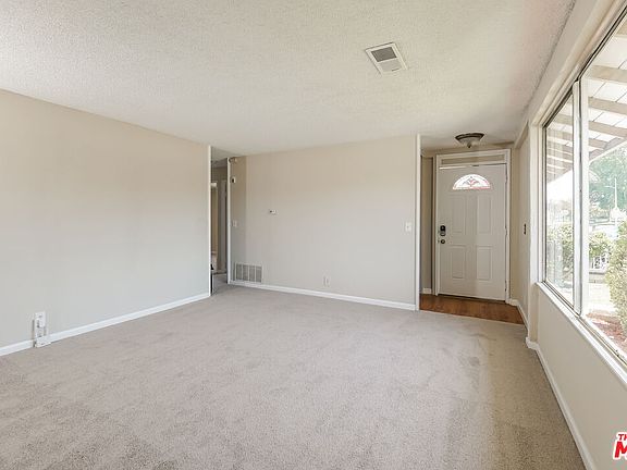 5th image of 19041 E Hollingworth St
