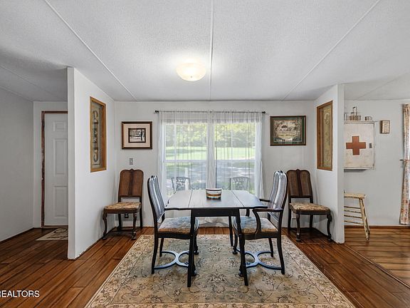 5th image of 234 Greenbriar Rd