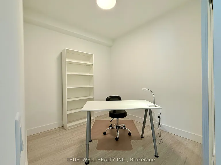 6 Greenbriar Rd #503 — Photo 12