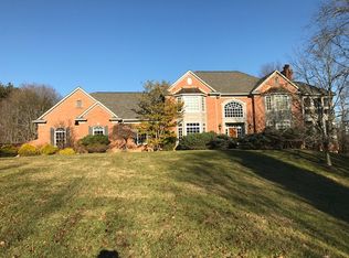 8800 Hopewell Rd, Cincinnati, OH 45242