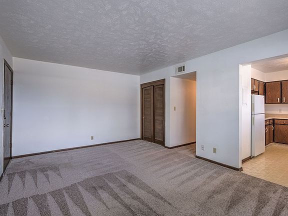 4th image of 7301 Corby St #4