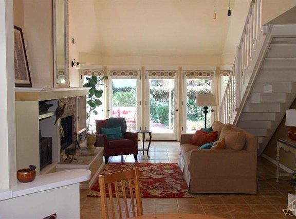 4th image of 333 Carrizo St