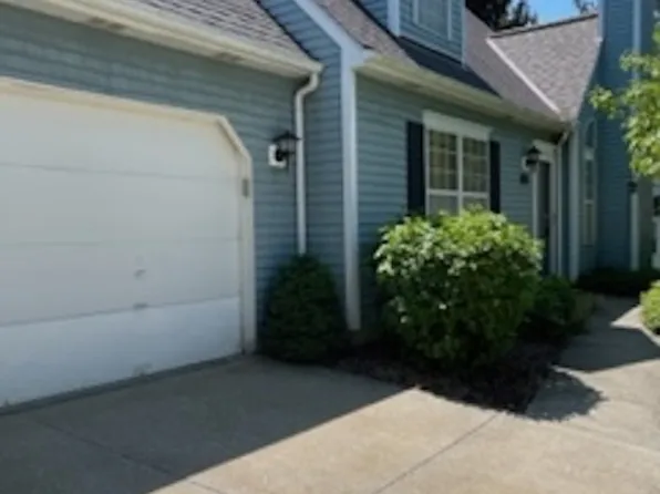 4850 Quarry Ln, Cleveland, OH 44143