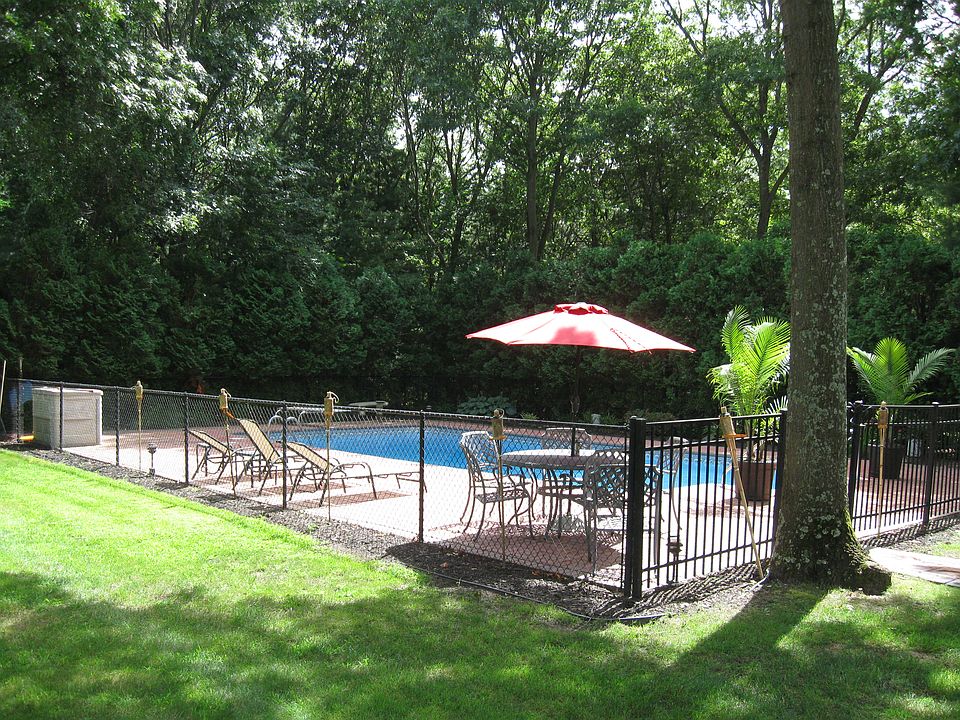 2nd image of 24 Sturrock Way