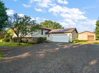 668 Old Suman Rd, Valparaiso, IN 46383