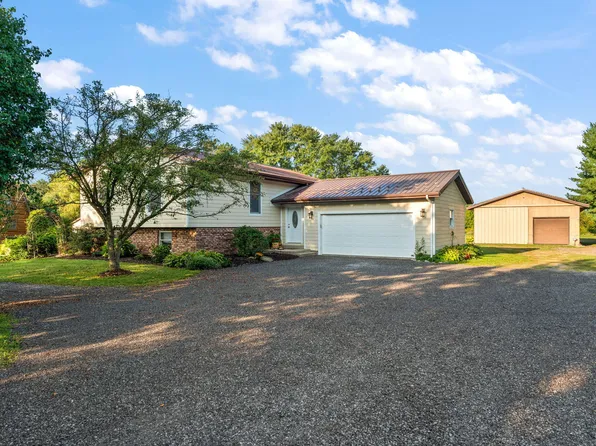 668 Old Suman Rd, Valparaiso, IN 46383