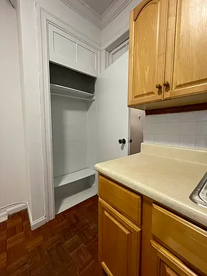 Rented by HOLTON REAL ESTATE INC. | media 15