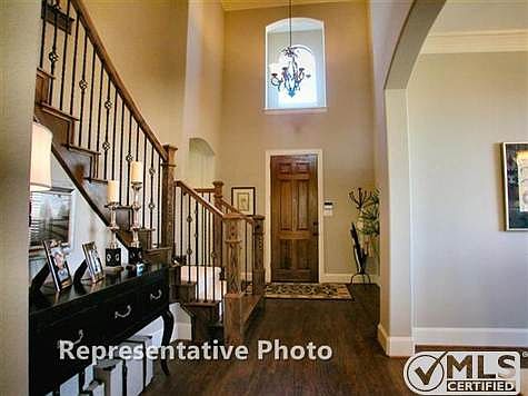 1st image of 14863 Roselawn Ln