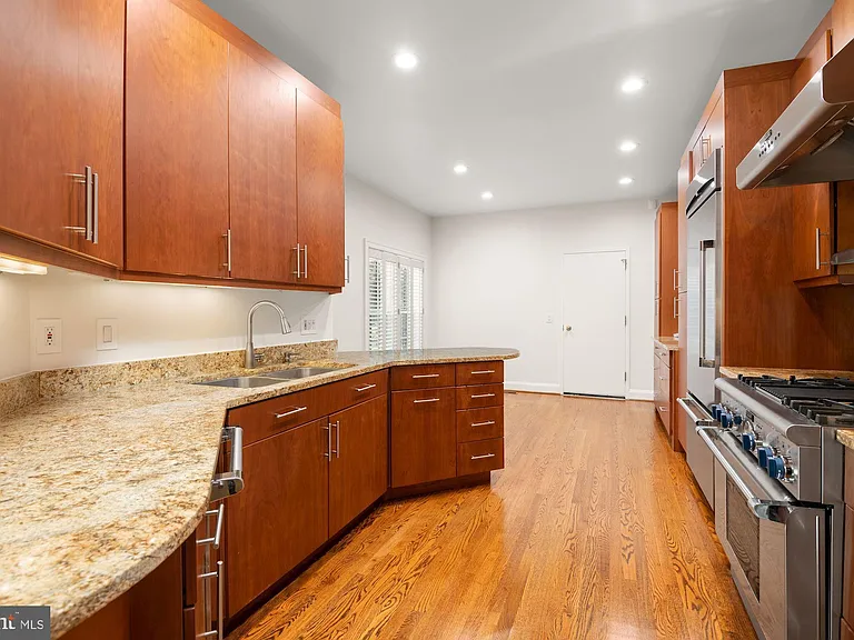 4004 Highwood Ct NW — Photo 13