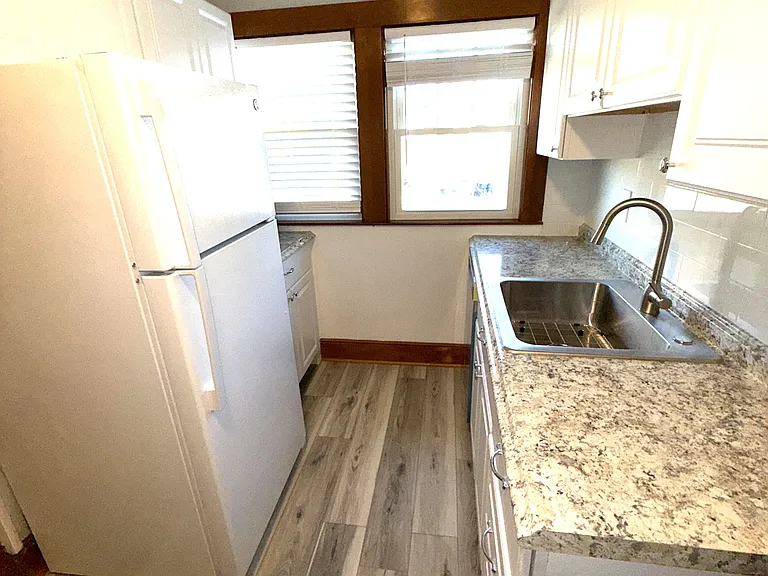 75 Sterling St #4 — Photo 11