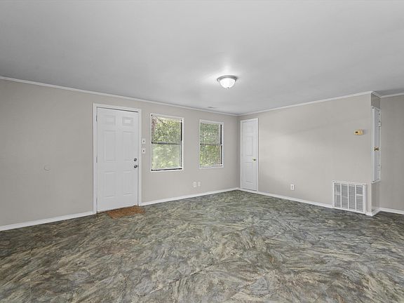 4th image of 315 Forest Hills Dr