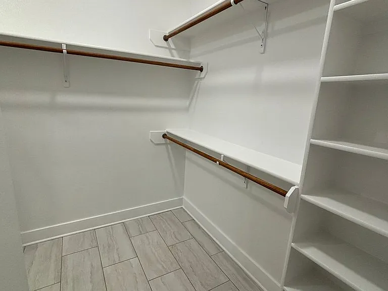 520 Half Moon Ct — Photo 11