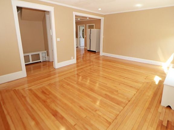 5th image of 177 Stetson Ave #177