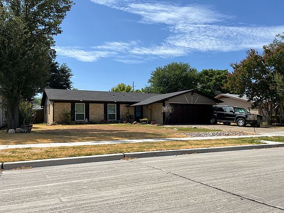 2nd image of 533 Forrest Hill Ln