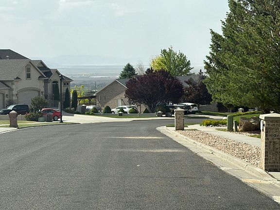 5th image of 702 Elk Meadow Loop