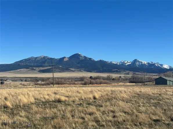 17 W Point Dr, Livingston, MT 59047
