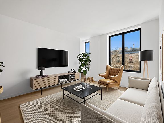 5th image of 645 Park Pl #2A