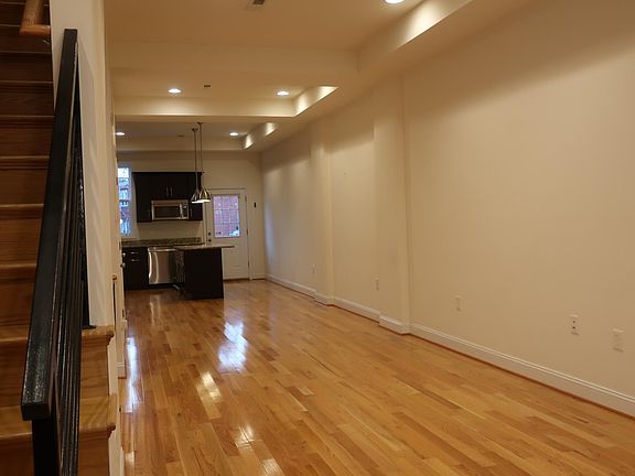 Open concept living, dining, and kitchen