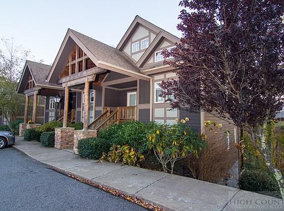 2nd image of 429 Peaceful Haven Dr Unit E4