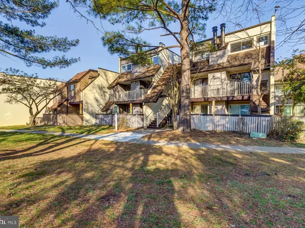 3889 El Camino Pl #19, Alexandria, VA 22309