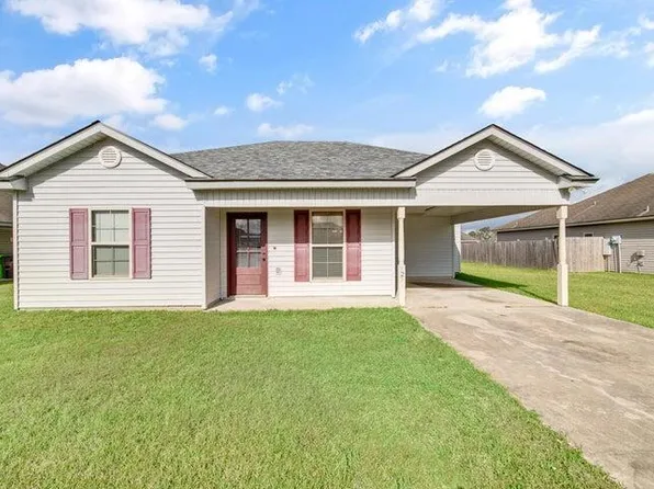 925 Lillian Michel Dr, Breaux Bridge, LA 70517