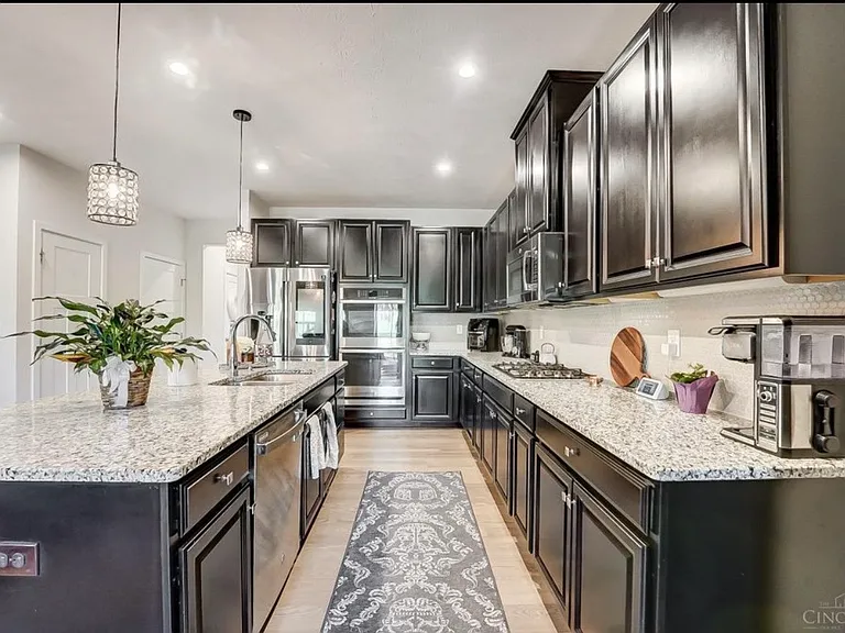 7883 Pinnacle Point Dr — Photo 21