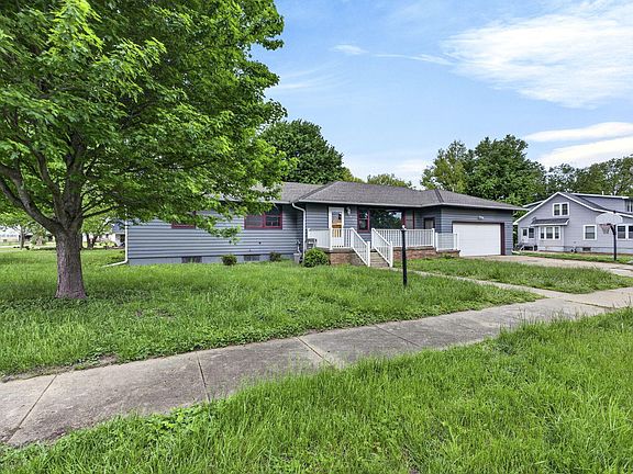 3rd image of 801 Mobile Ave