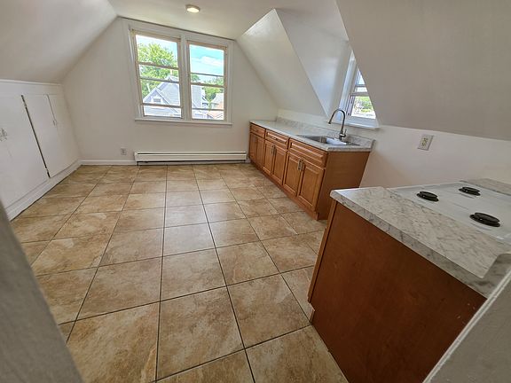 4th image of 127 W 29th St #3