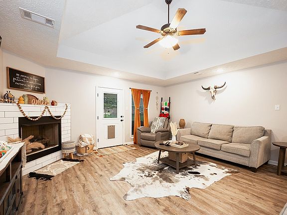 4th image of 120 Barger Cir