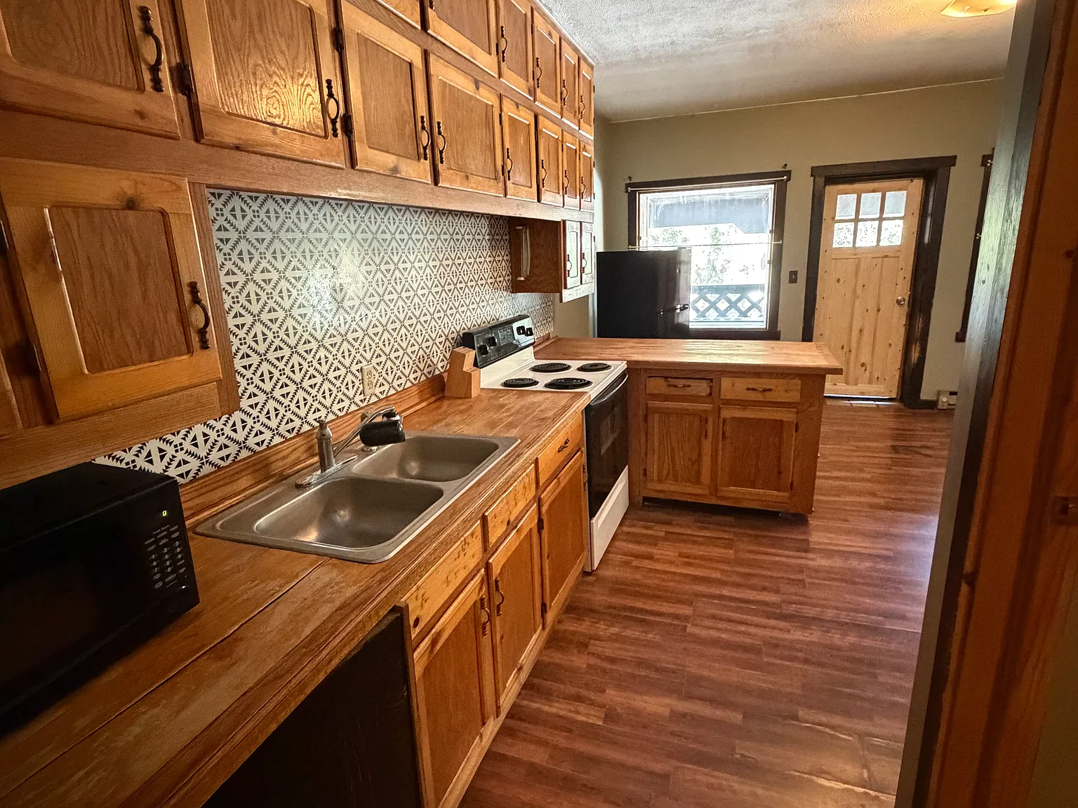 1 bed, 600 sqft, $1,100 — Photo 4