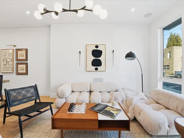 105 Laidlaw Avenue image 1 of 21