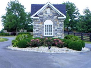 308 Whispering Brook Dr, Nicholasville, KY 40356