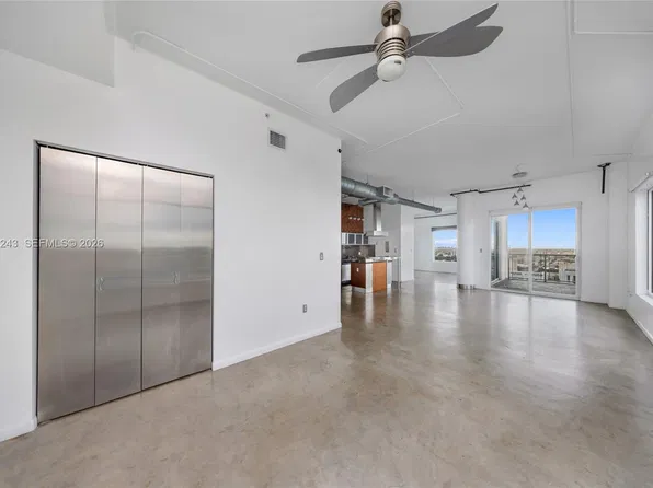 10 SW South River Dr #Penthouse I15, Miami, FL 33130