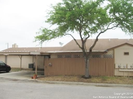 2nd image of 1051 COUNTRY CLUB DR, A-2 #2