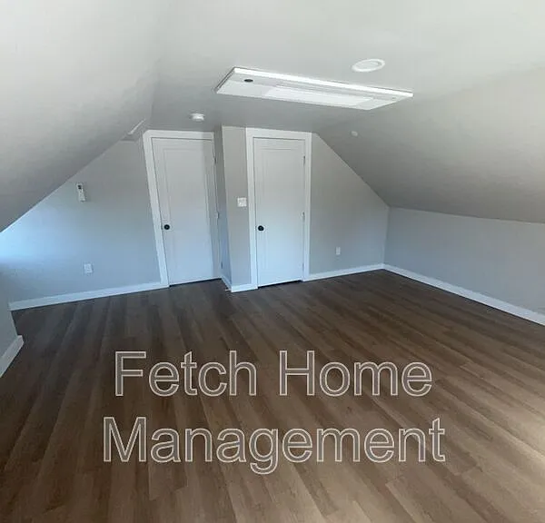 218 Walnut St #3 — Photo 10