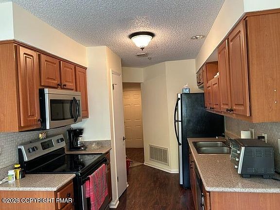 5th image of 5 Village Cir APT 1101