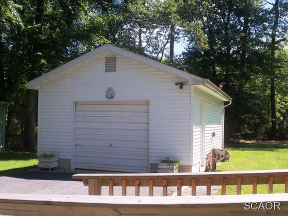 3rd image of 33437 Central Ave