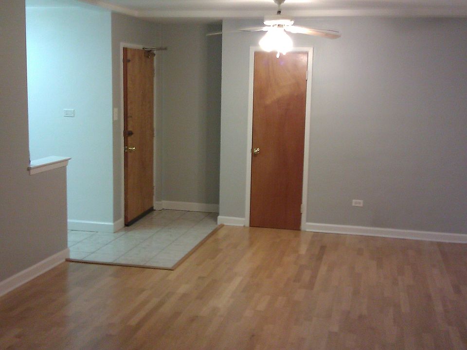 1st image of 6161 N Hoyne Ave APT 401