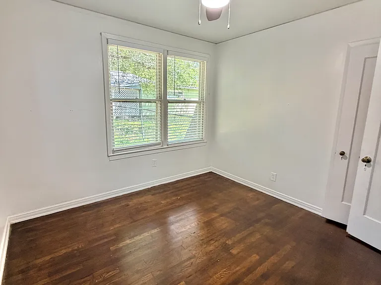 3208 Duval St #2 — Photo 9