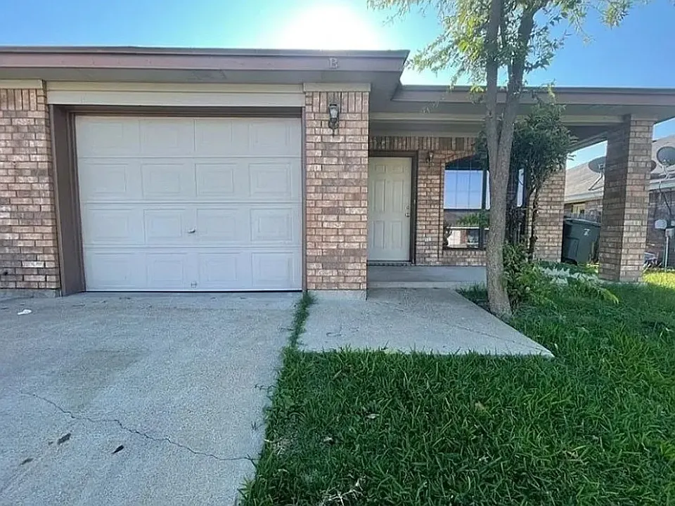 3600 Dustin Ct #B