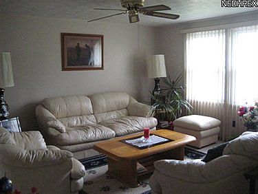 2nd image of 5690 Stanford Ave