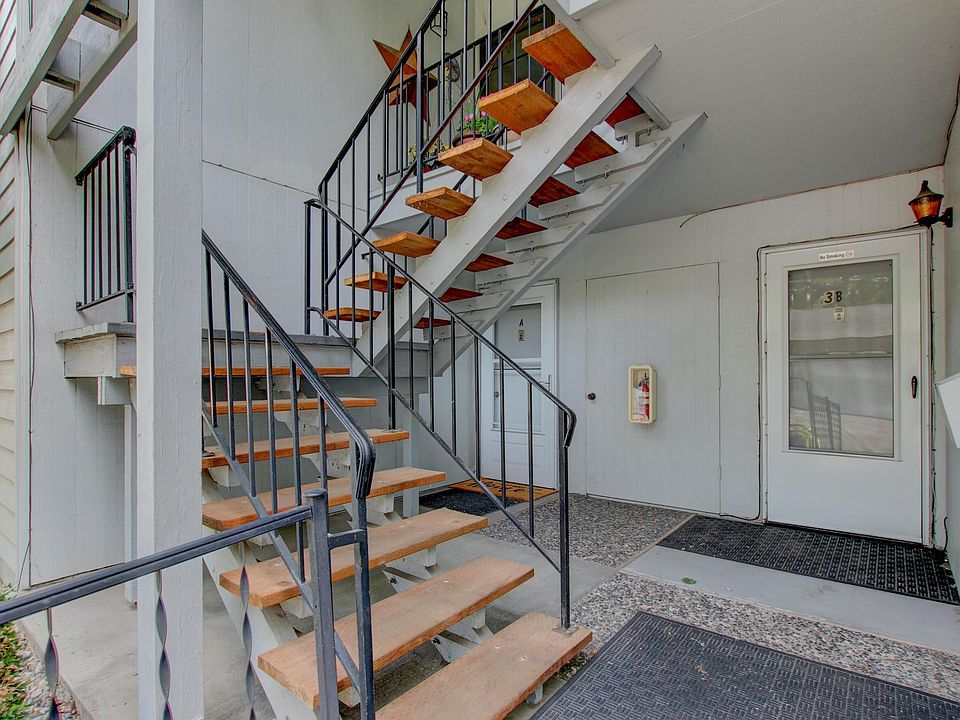 1st image of 2401 W Canal Dr APT 3A