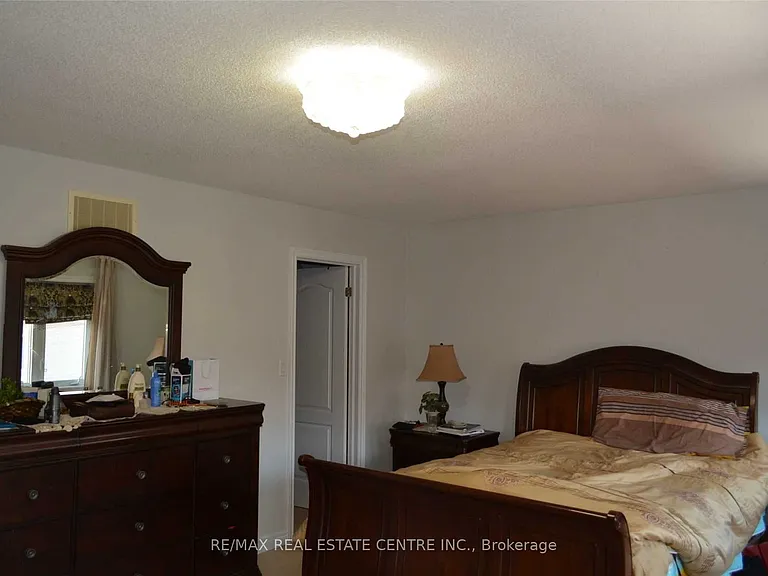 4640 Erwin Rd — Photo 15
