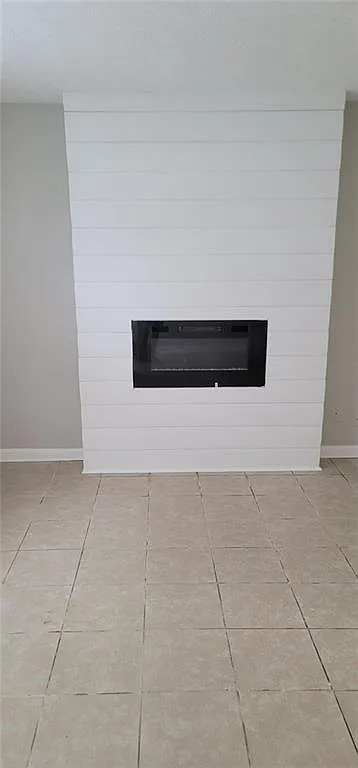 2 bed, 2.5 bath, $1,500 — Photo 2