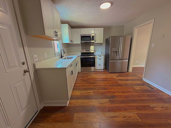 3rd image of 620-622 Ambler Ave #1