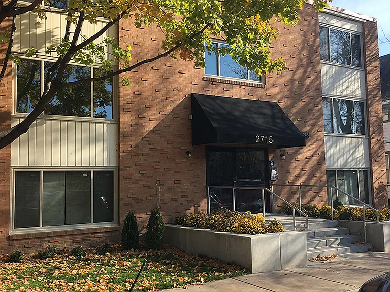 2715 Dupont Ave S — Photo 5