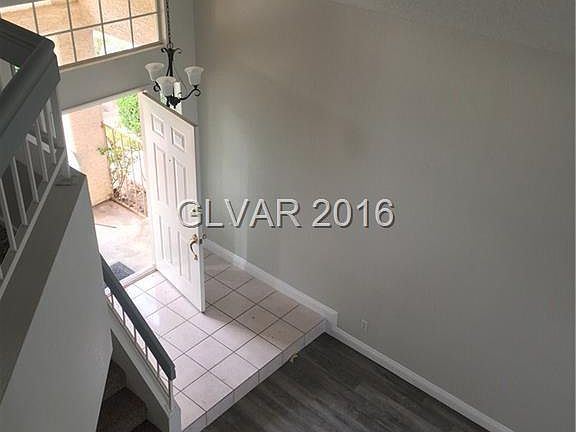 2nd image of 2708 Kennington Cir